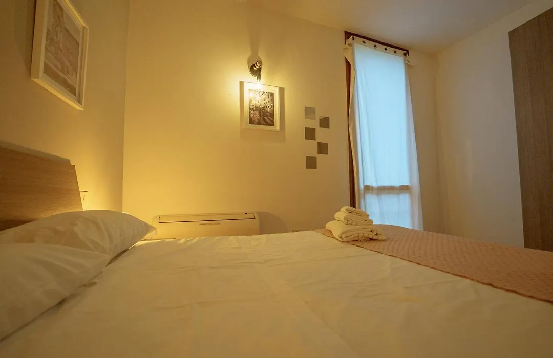 Darling Apartment With Stunning Views On Duomo-1