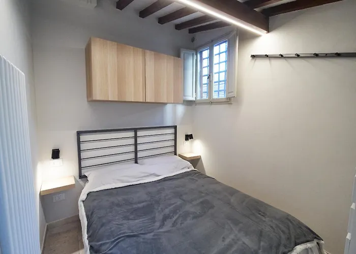 Dante, Apartment In The Historic Center